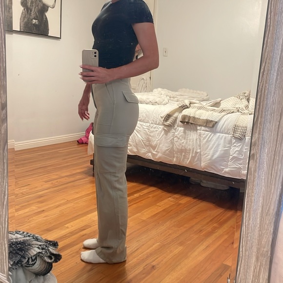 Zara Cargo Pants - Picture 2 of 7